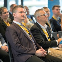 Projektdirektor Philipp Schneider (v.l.) und Michael Zuber (v.r.), Bereichsleiter Logistik & Services Stadtspital Zürich Triemli Projektdirektor Philipp Schneider (v.l.) und Michael Zuber (v.r.), Bereichsleiter Logistik & Services Stadtspital Zürich Triemli